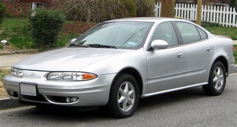 2001 oldsmobile alero specs|2001 oldsmobile alero sedan.